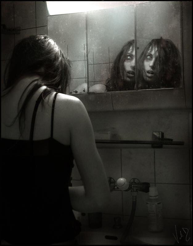 Страшное отражение в зеркале. Отражение в зеркале ужас.