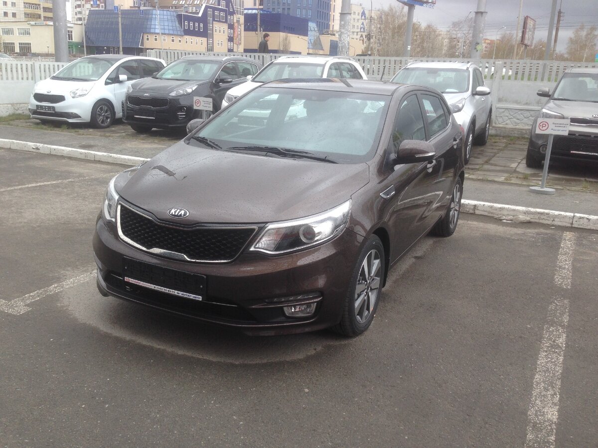 Машина купленная с салона. Наездил я на ней 200.000 тысяч.