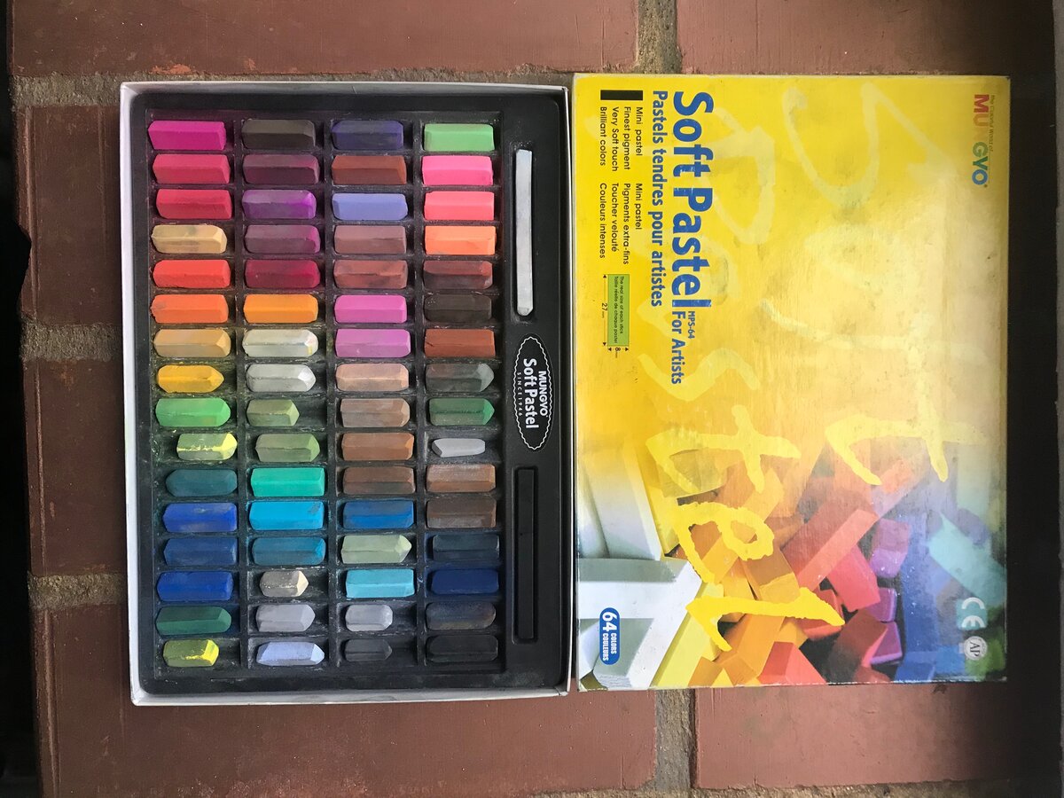 Фото автора. Сейчас такой набор в «Леонардо» стоит 1 267 рублей.