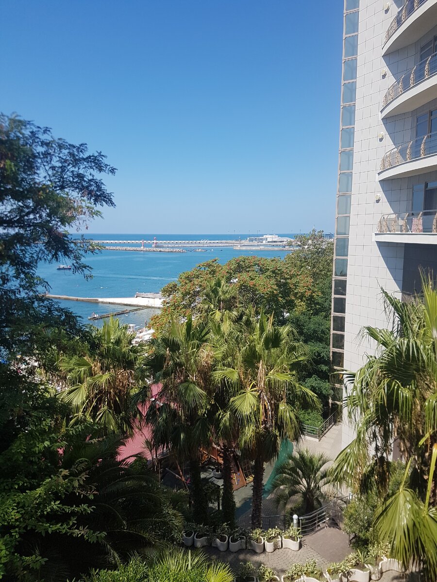 Вид на набережную Сочи 