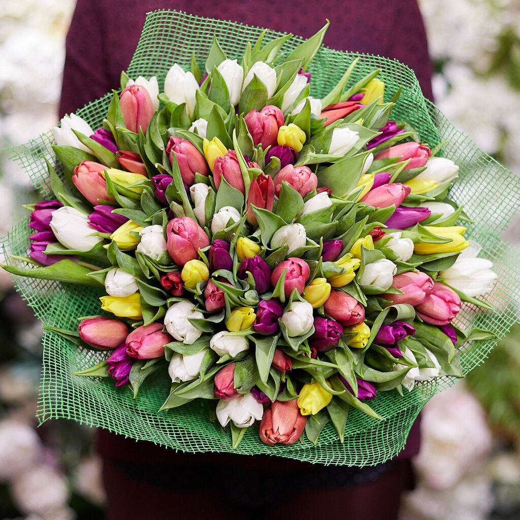 Пять самых популярных видов упаковки цветочных букетов