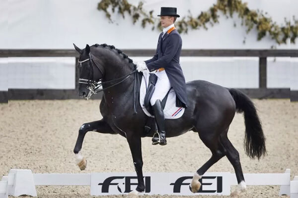 Источник фото сервис Яндекс.Картинки Эдвард Гал и Тотилас