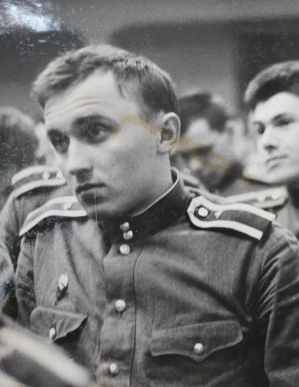 Павел Грачев, будущий командир 103 ВДД в Афганистане. Судьба офицера, полет быстрый и скоропостижный. Фото из открытых источников.