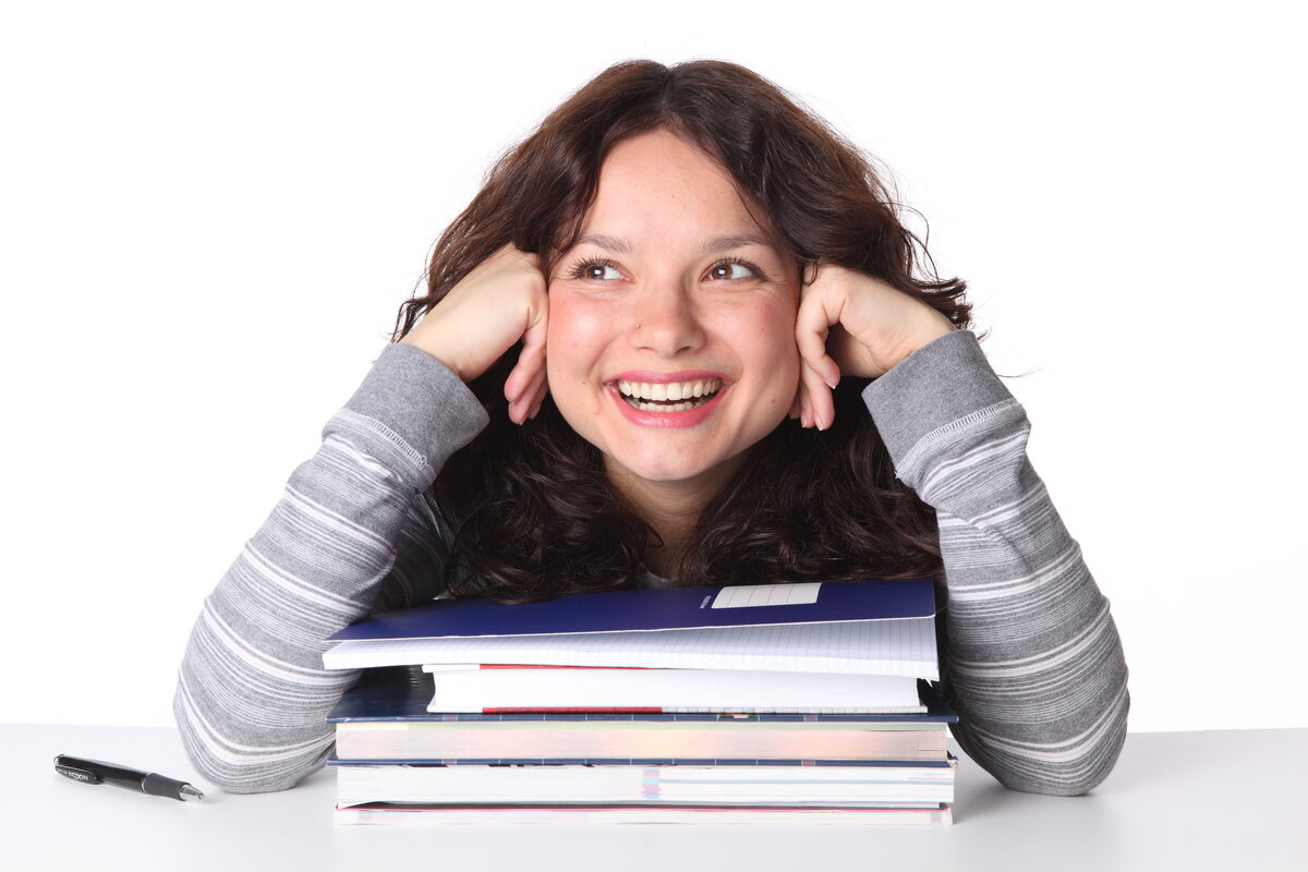 Тренинг перед экзаменами. Эмоции студентов. Подготовка к экзаменам. Стресс у выпускников. Радость от учебы.