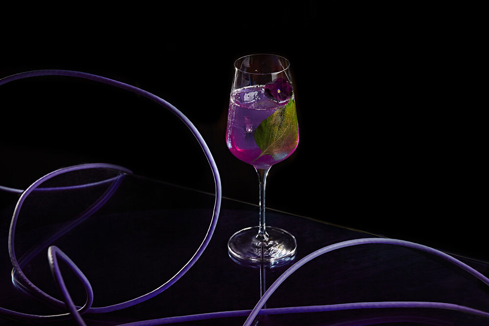 Asiatique Kitchen x Bar, коктейли известного мисколога Василия Жеглова: Слива и цветы