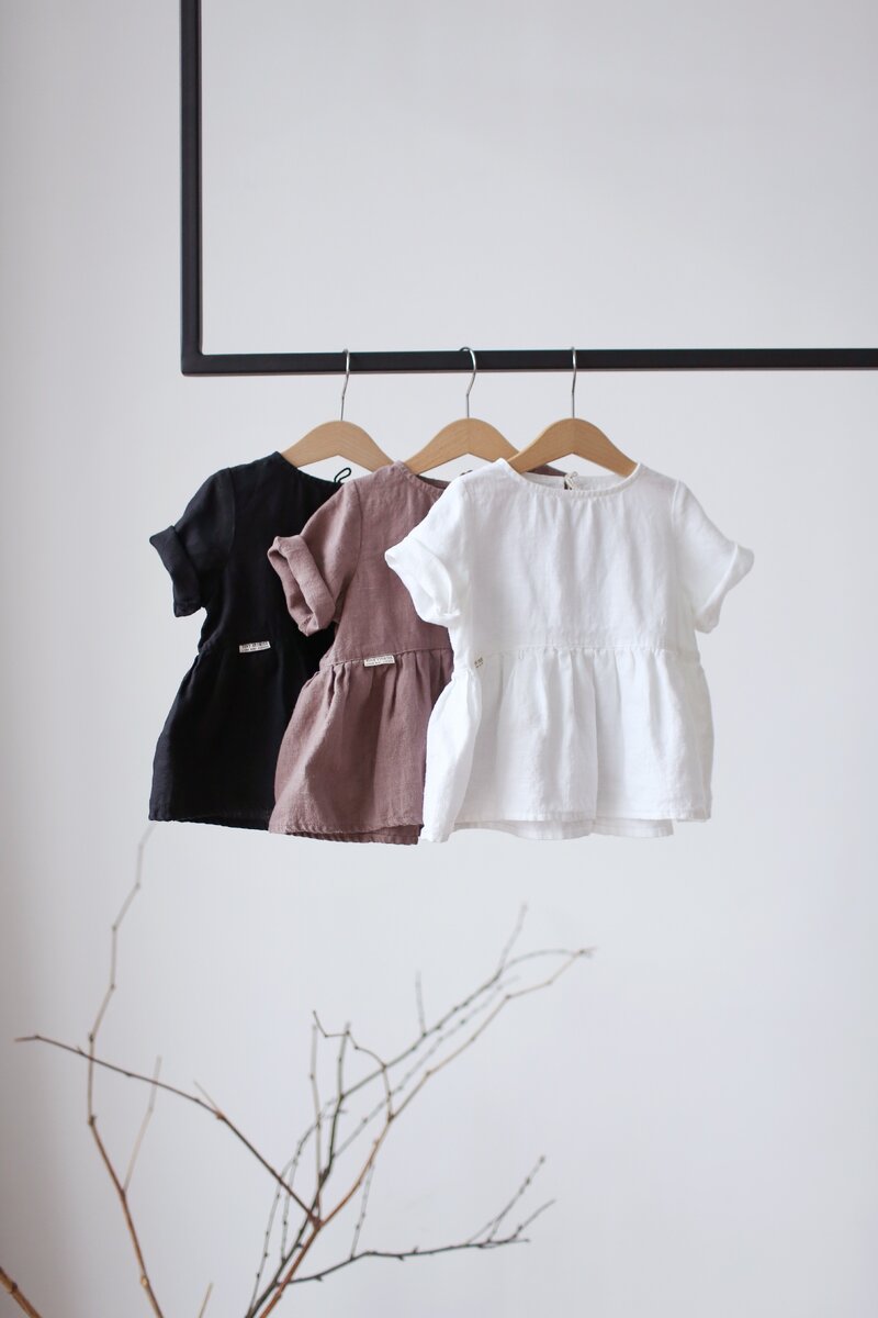*на фото детская льняная одежда Tiny Stories Linen Baby Clothes