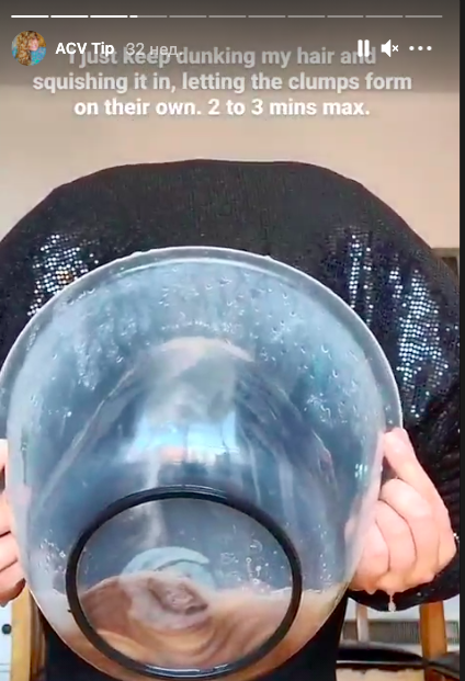 затем смочила их водой с бальзамом прямо из миски (радикально, так, смочила)