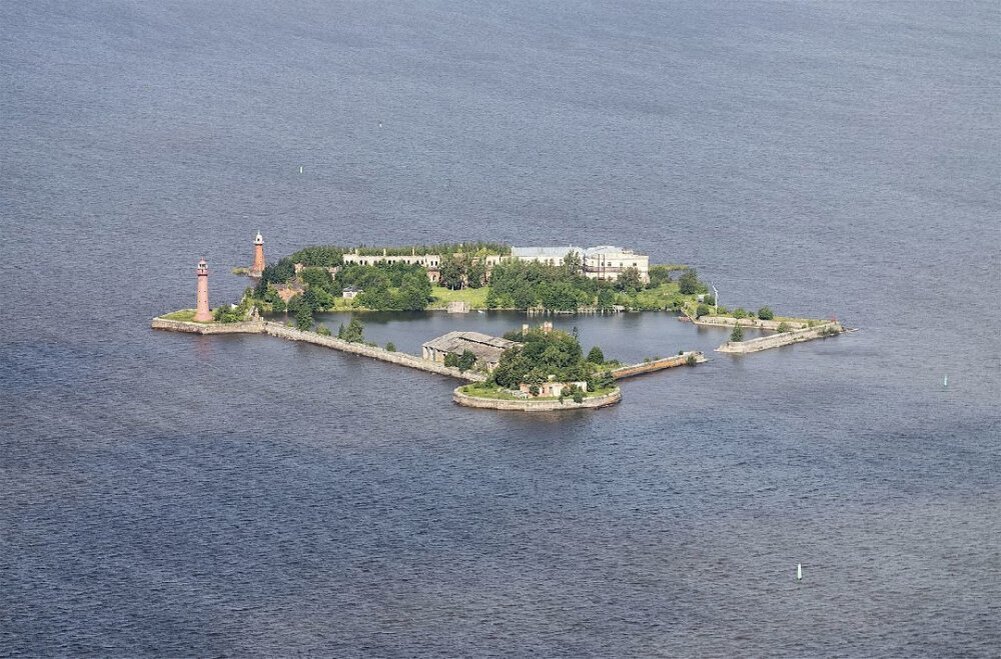 Кроншлот, современное фото. Источник: "Википедия"