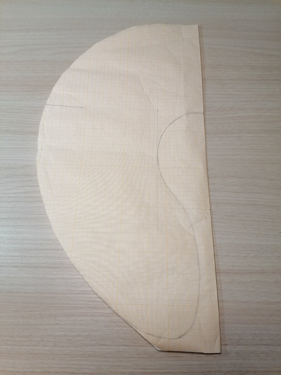 Рисую выкройку будущей подушки на миллиметровке