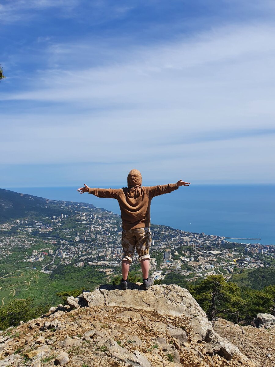 Доказательство гор, моря, лесов и меня вместе