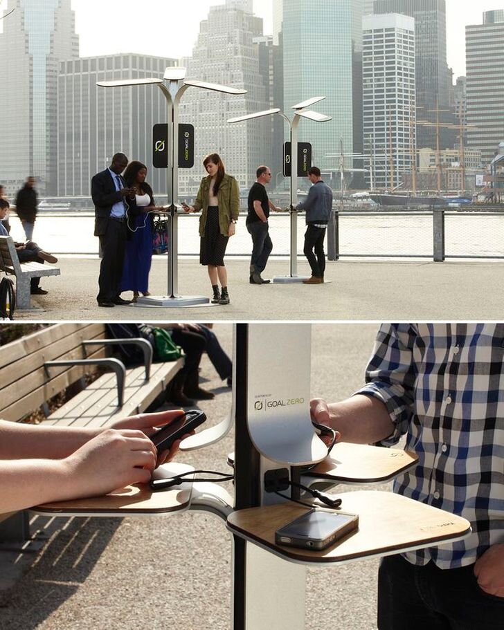 стационарный общественный туалет. бесплатное публичное. старый общественный туалет. бесплатное публичное. транспорт люксембурга фото.