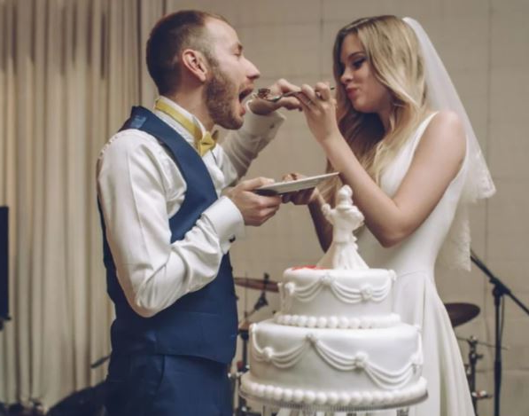 У Денис Повалий после свадьбы родился малыш