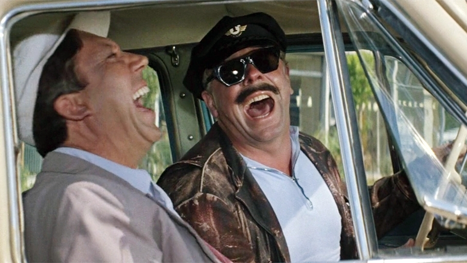 Кадр из комедии «Бриллиантовая рука»