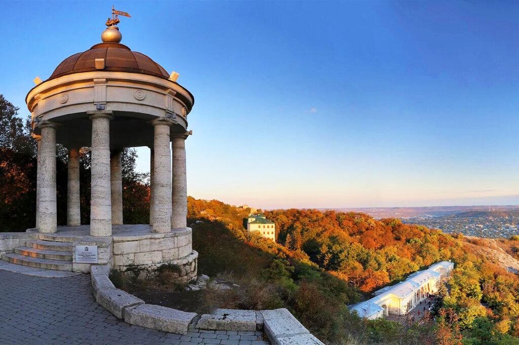 Беседка Эолова арфа
