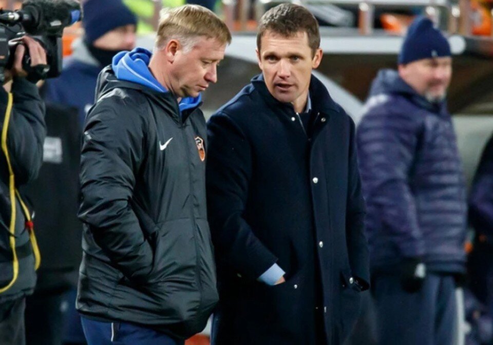     Тандем белорусских тренеров "Урала" - Александр Ермакович и Виктор Гончаренко. Фото: ФК "Урал"