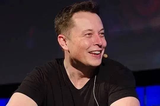    В Twitter стартовали массовые сокращения после приобретения компании Илоном Маском