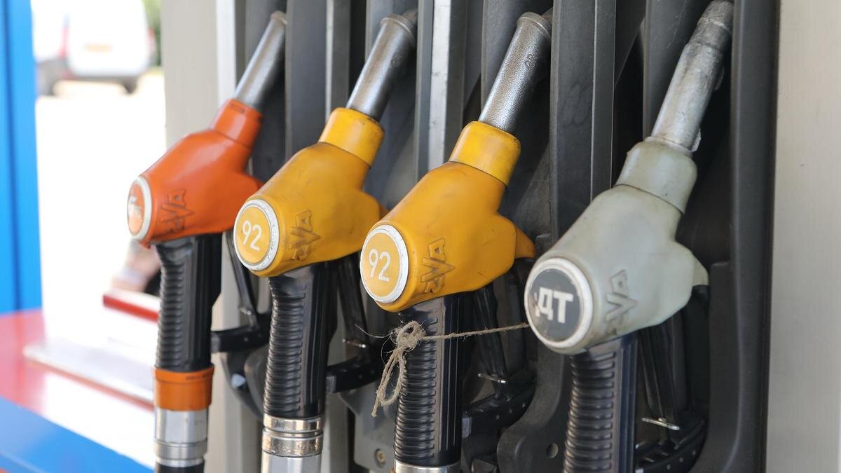    Пистолеты на АЗС:NUR.KZ / Петр Карандашов