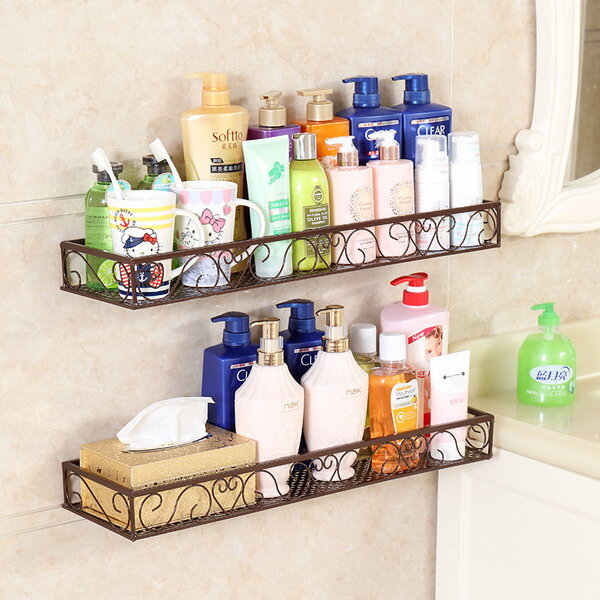 Полка с шампунями...