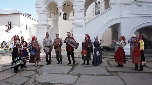 Отмечала этим летом свой День Рождения и съездила в Ростов Великий. Ярмарка 