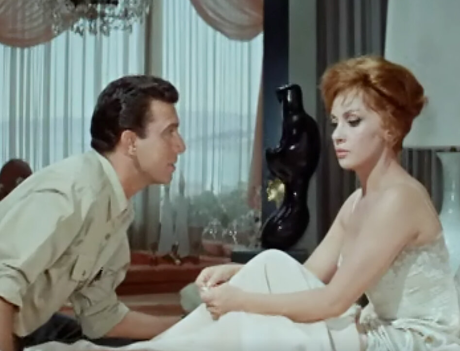 1961 г., Metro-Goldwyn-Mayer  Драма
Режиссер Рэналд МакДагалл, Чарльз Уолтерс
Сценарий Рэналд МакДагалл, Tom T. Chamales
Продюсер Аарон Розенберг
Оператор Милтон Р. Крэснер. Композитор Адольф Дойч 
В главных ролях:  Джина Лоллобриджида, Энтони Франчоза, Эрнест Боргнайн
