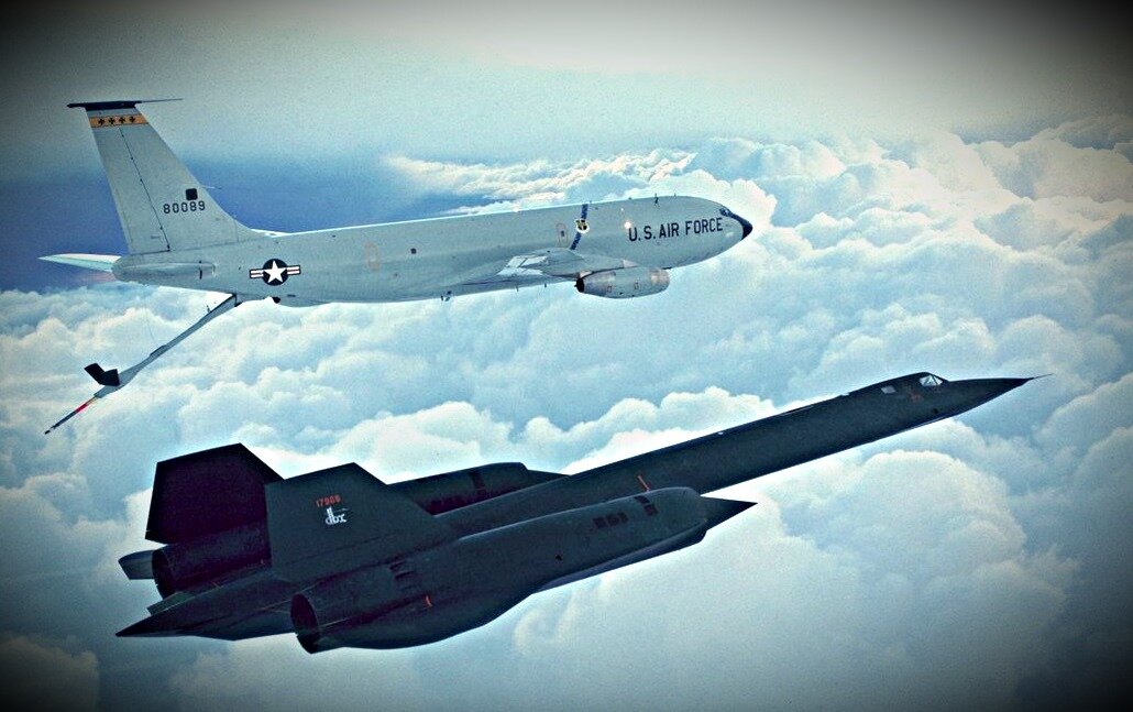 KC-135Q/T Stratotanker и SR-71 Blackbird. Фотография из открытых источников, общественное достояние.