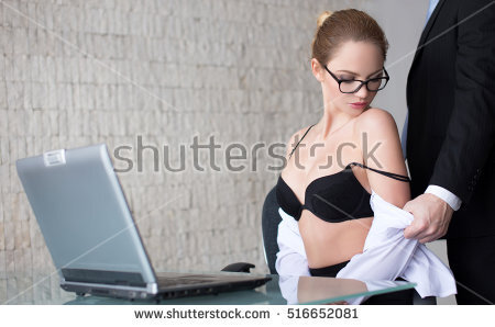 Случай на работе, когда она влюбилась, а он женат...