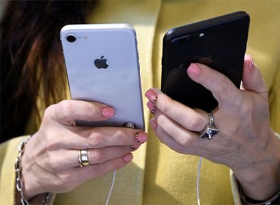   В России упали цены на «устаревшие» iPhone 8, пишет « Российская газета».