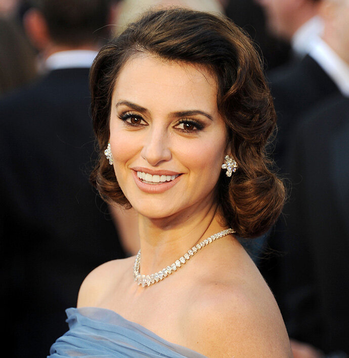 Пенелопа Крус в колье (56 карат) и серьгах (15 карат) Chopard High Jewellery из платины с бриллиантами