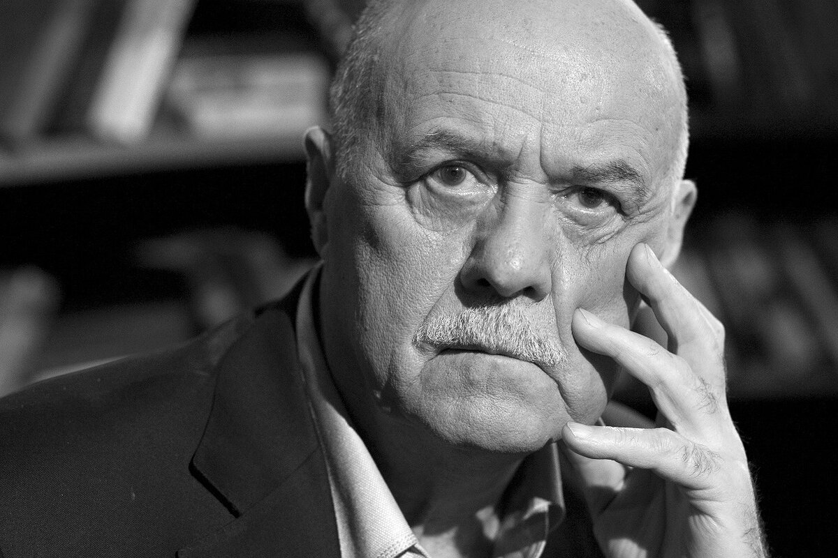 Режиссер Станислав Говорухин скончался 14 июня в возрасте 82 лет.