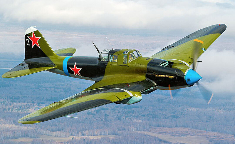 ИЛ-2 в полете