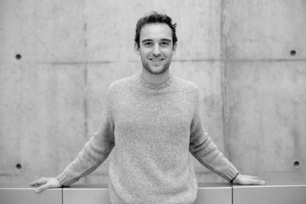 Жоэль Диккер