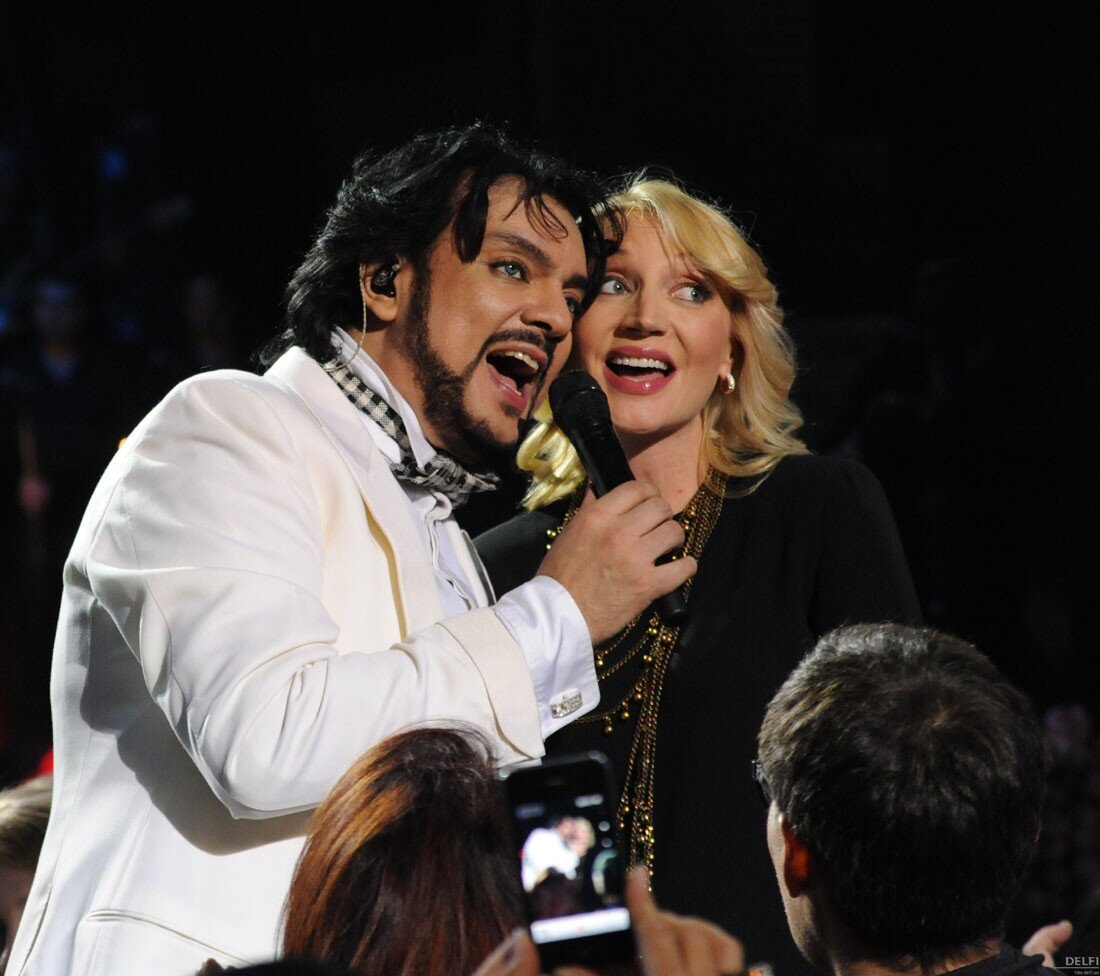 Король эстрады прокомментировал слухи о переезде певицы.