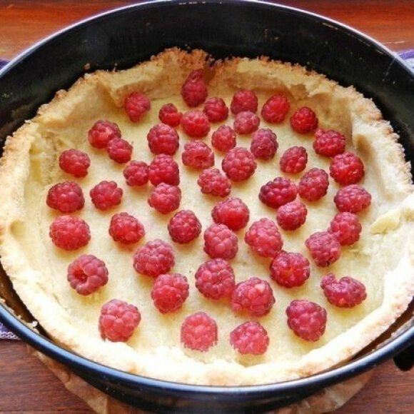 Песочный пирог с малиной пошаговый рецепт с фото