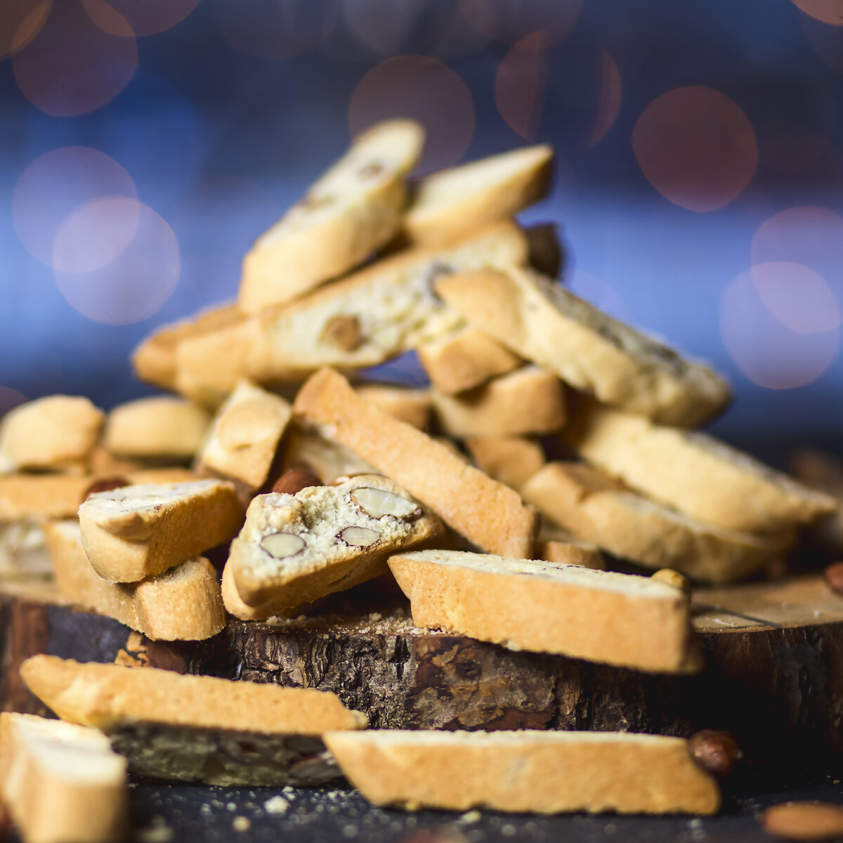 Кантуччи с миндалем – сухое печенье из Италии, изобретенное в XIII веке