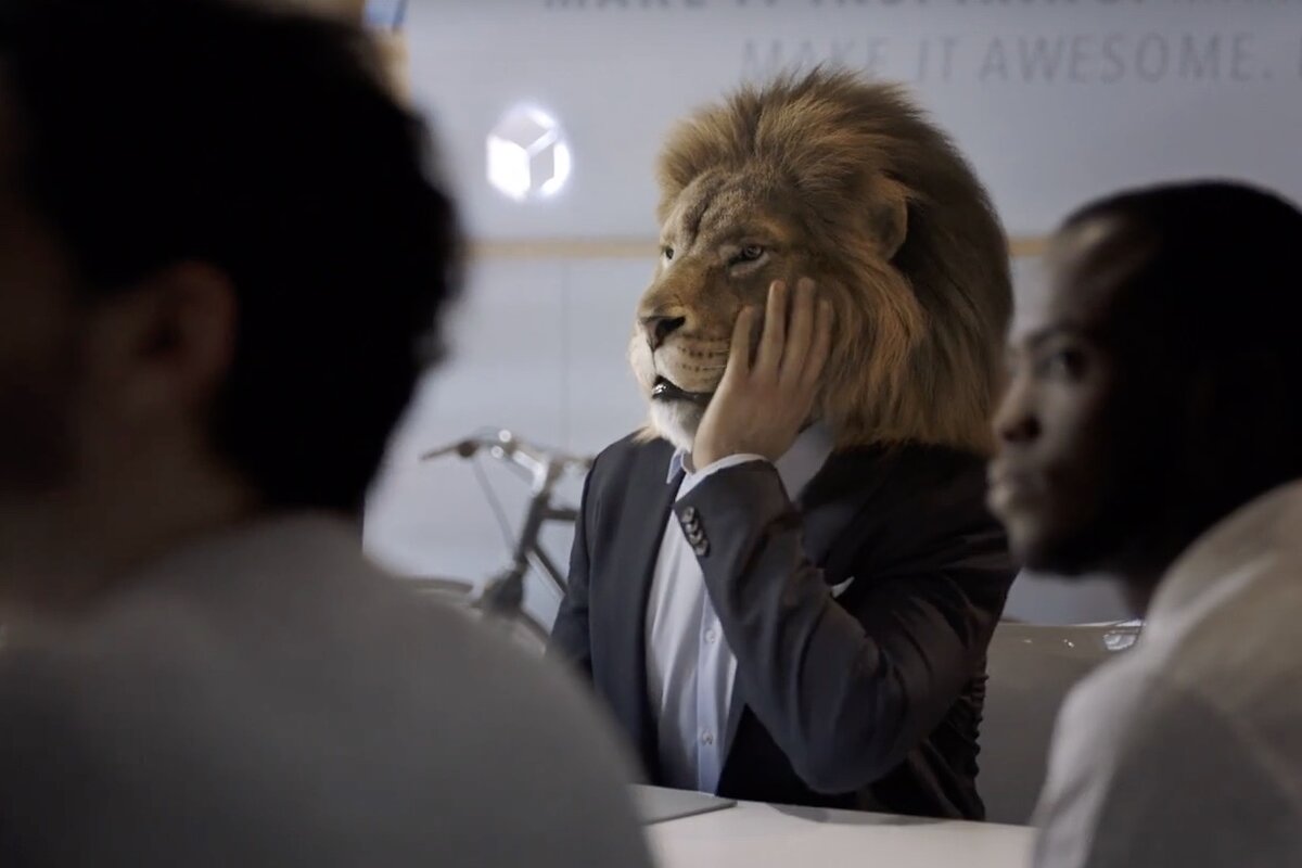 Человек лев. Человек с головой льва. Бизнесмен лев. Человек с головой льва. Костюм льва.