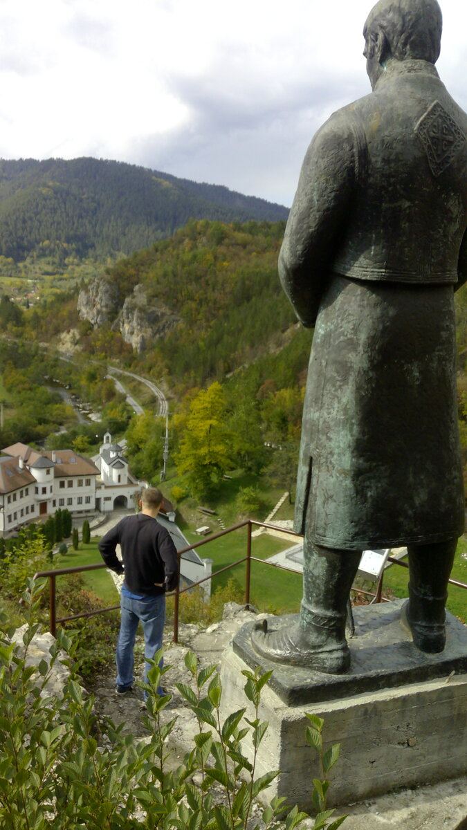 Манастир Добрун