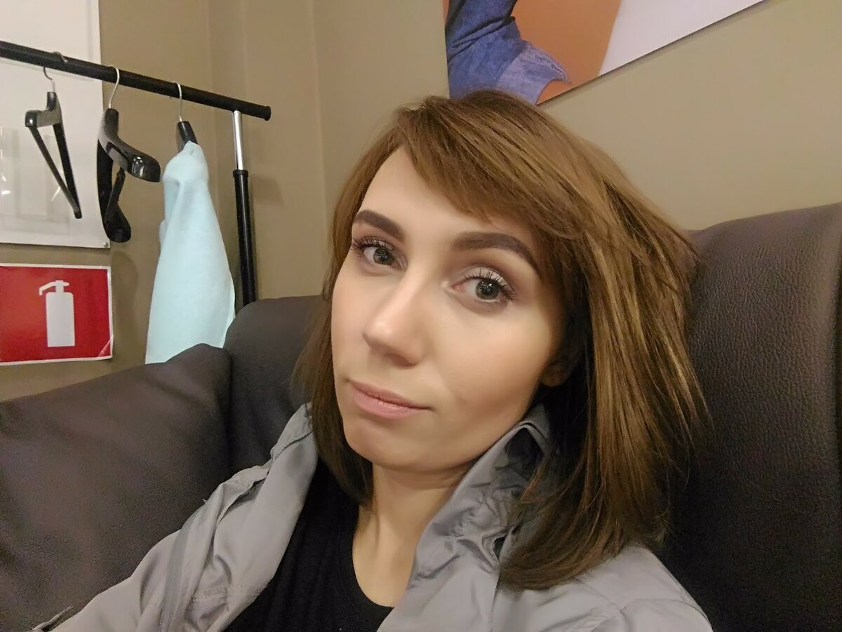 Беременная пришла на стрижку и окрашивание