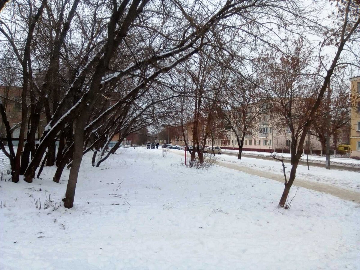А людей совсем нет, все отдыхают)
