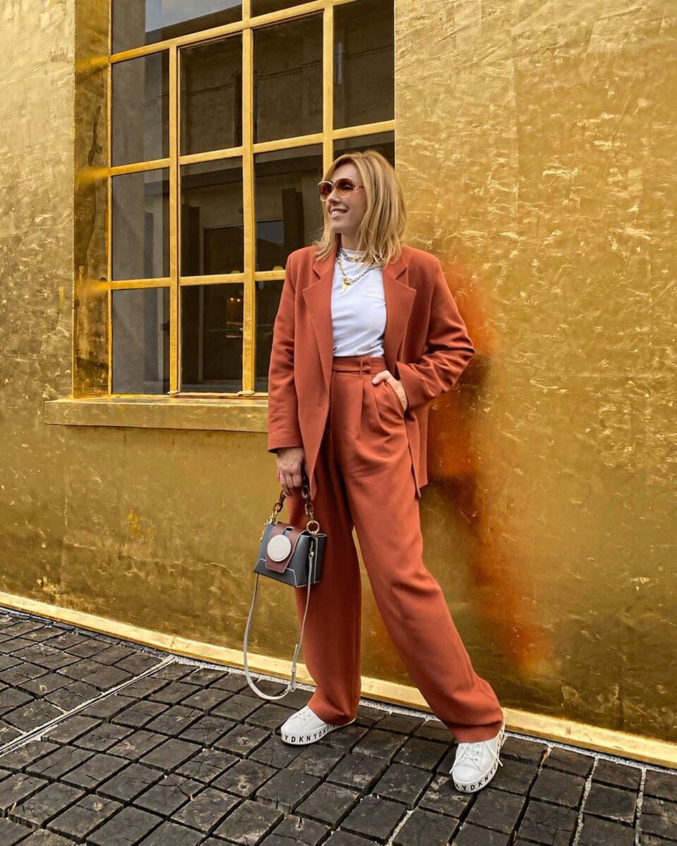 @svetlogradskaya / Приятный терракотовый оттенок – то, что нужно для солидных дам. /Фото: instagram.com