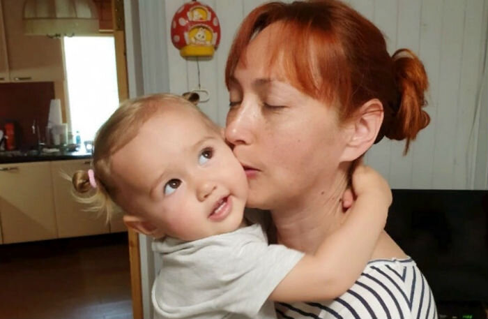 Ирина Коренева с внучкой