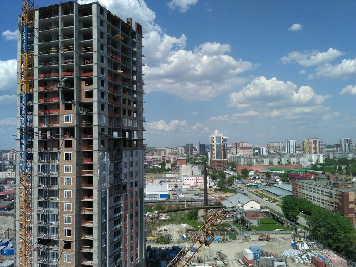 ... Вот эта улица, вот этот дом... - чисто, как в песне поётся