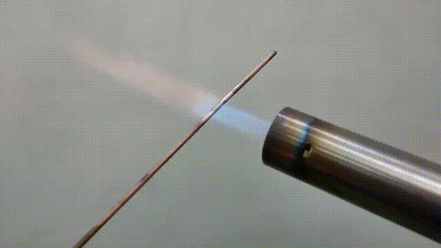 максимальная температура пламени 1300 градусов позволяет плавить медь