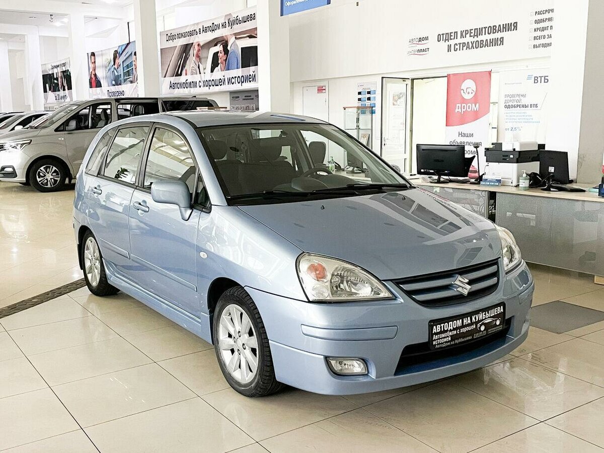 Suzuki Liana. Источник иллюстрации - auto.ru