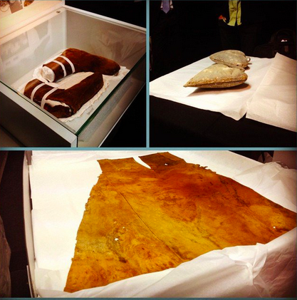 На женщине отлично сохранилось сохранились и одежда, и обувь. Фото: Les Champs Libres/Flickr.com