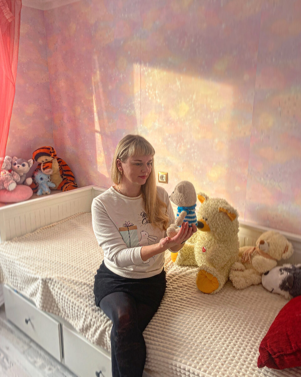 Я вяжу игрушки и мне очень жаль тратить много времени на уборку дома.