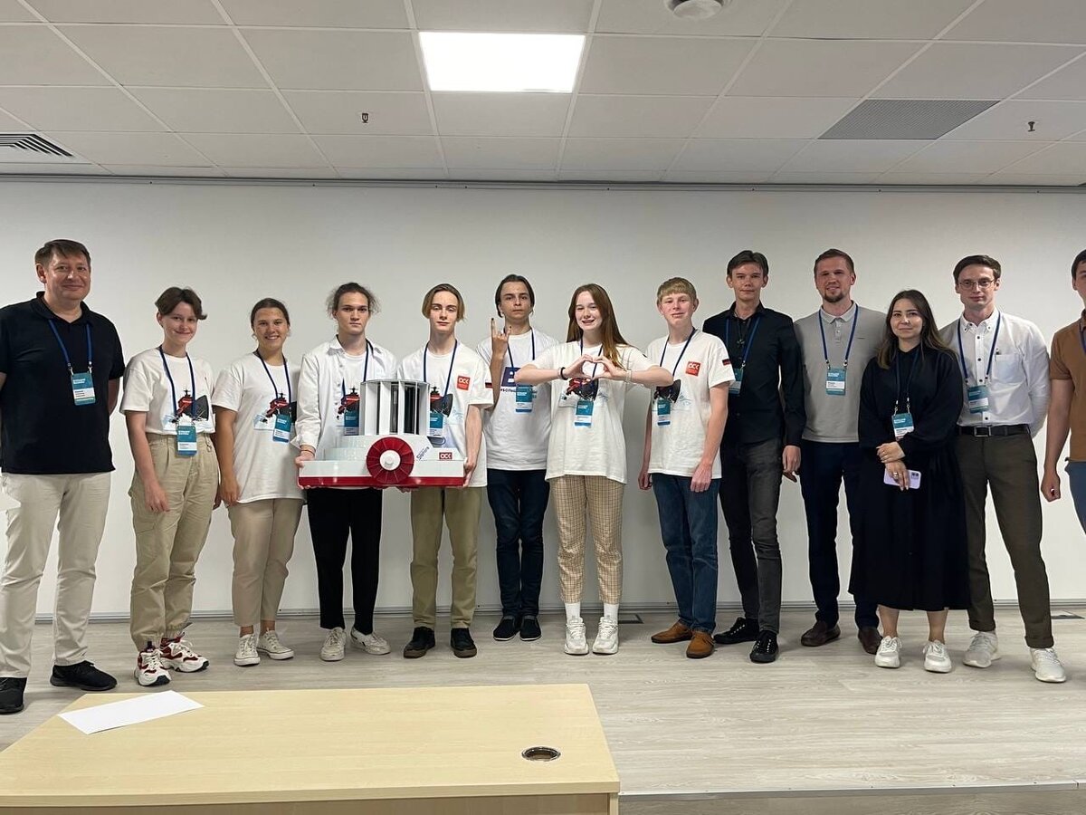 Школьники в "Сириусе" разработали проект беспилотного гидрографического судна 