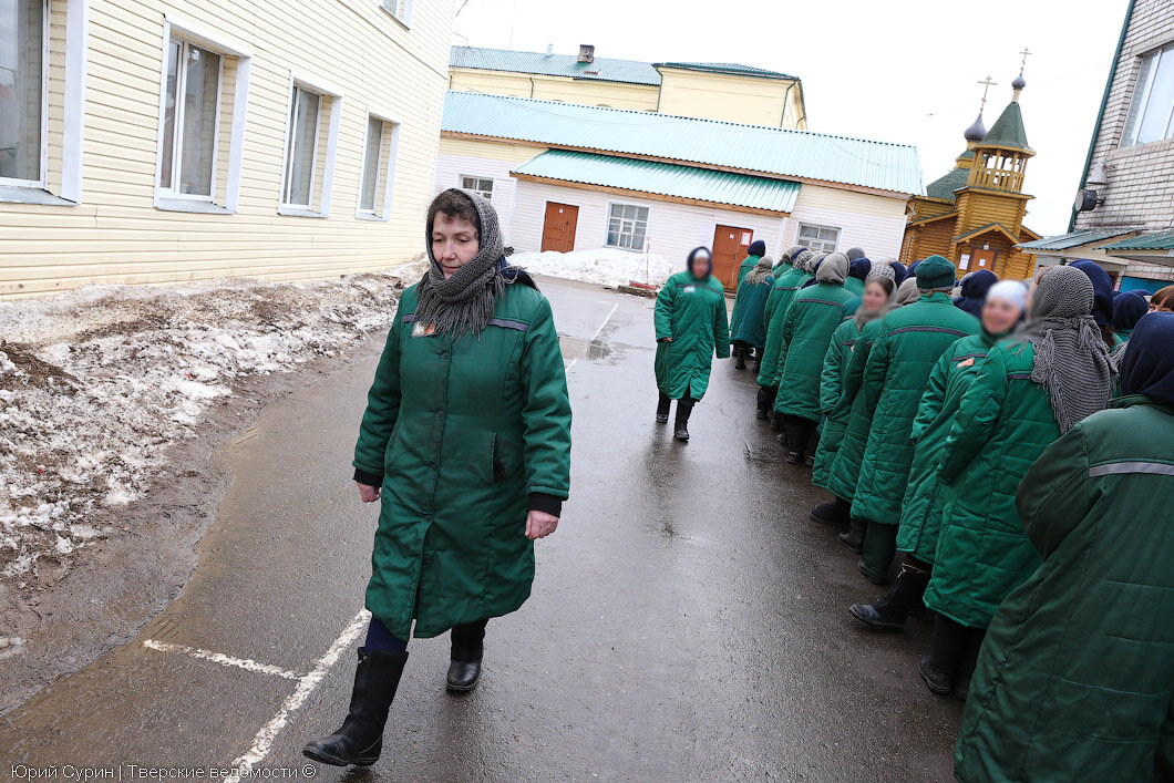 Порно насилие в женской тюрьме