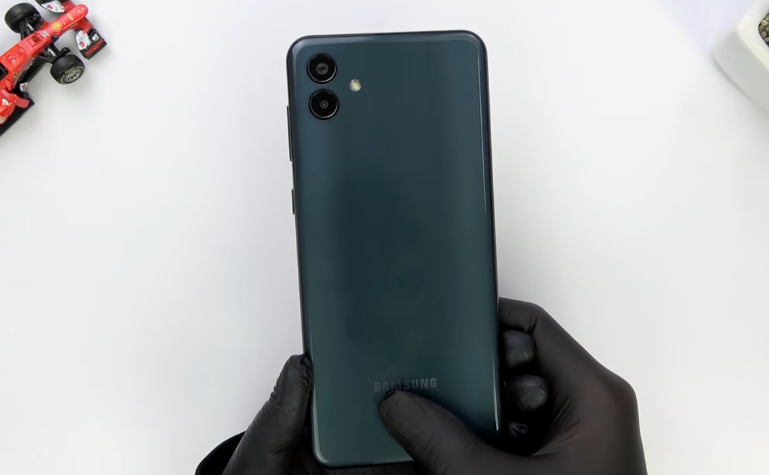 Galaxy A04s desing backside image