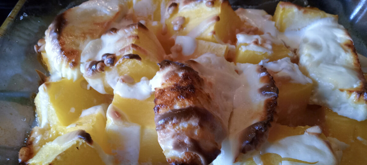 Тыква запечённая со специями и сыром