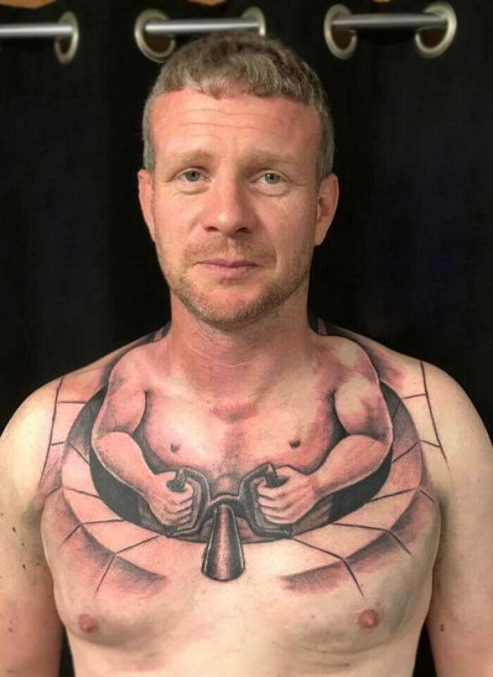 Мужчина, который управляет сам собой. Наверняка в реальной жизни он работает водителем погрузчика